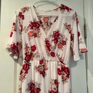 Chris & Carol maxi dress. Size Small. New with tags!